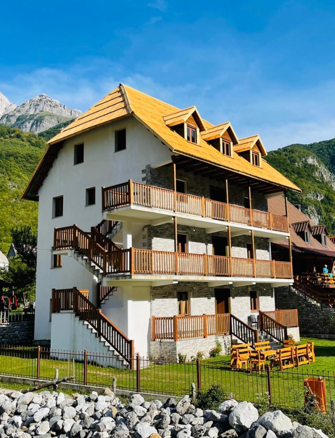 Thethi View Hotel Gjelaj Bagian luar foto